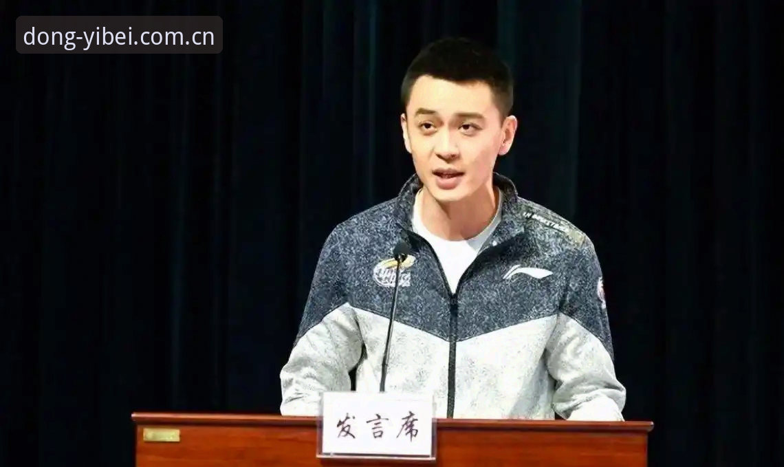 杨鸣点破C罗世界杯压力，前锋进球潮背后的心理战